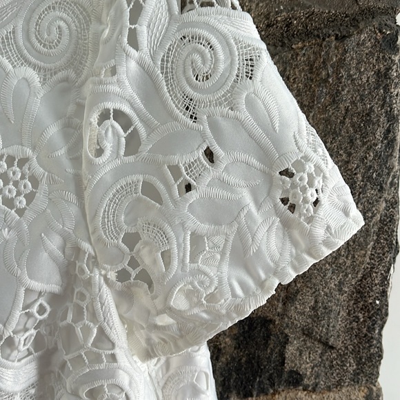 RSVP BY TALBOTS SIZE MP BEAUTIFUL WHITE SOFT LACE TOP - Picture 7 of 8